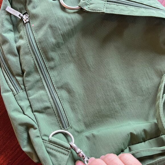 Baggallini Excursion‎ Sling Green Pacsafe Anti-Theft Crossbody Backpack - Picture 4 of 7